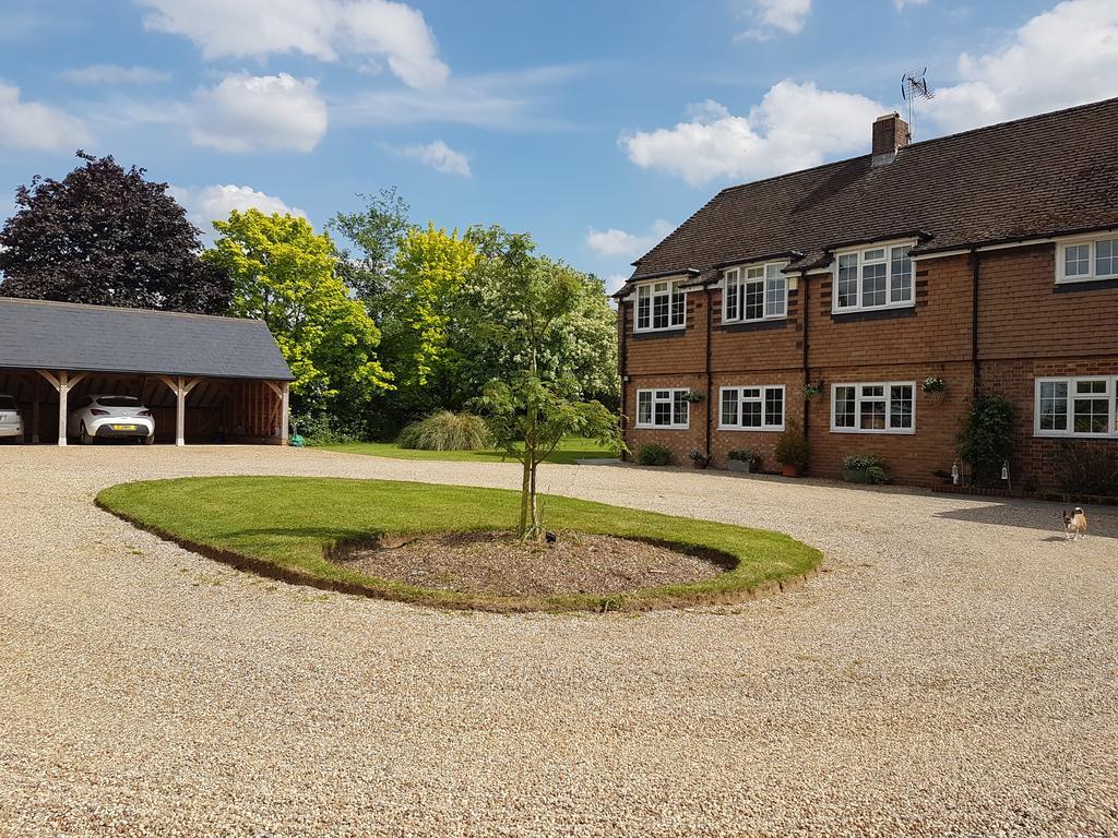 Latchmead Bed & Breakfast Stansted Mountfitchet Exterior photo